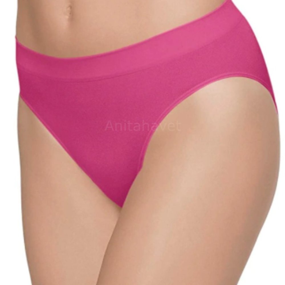 Wacoal B-Smooth Hi Cut Brief Panty Size Small